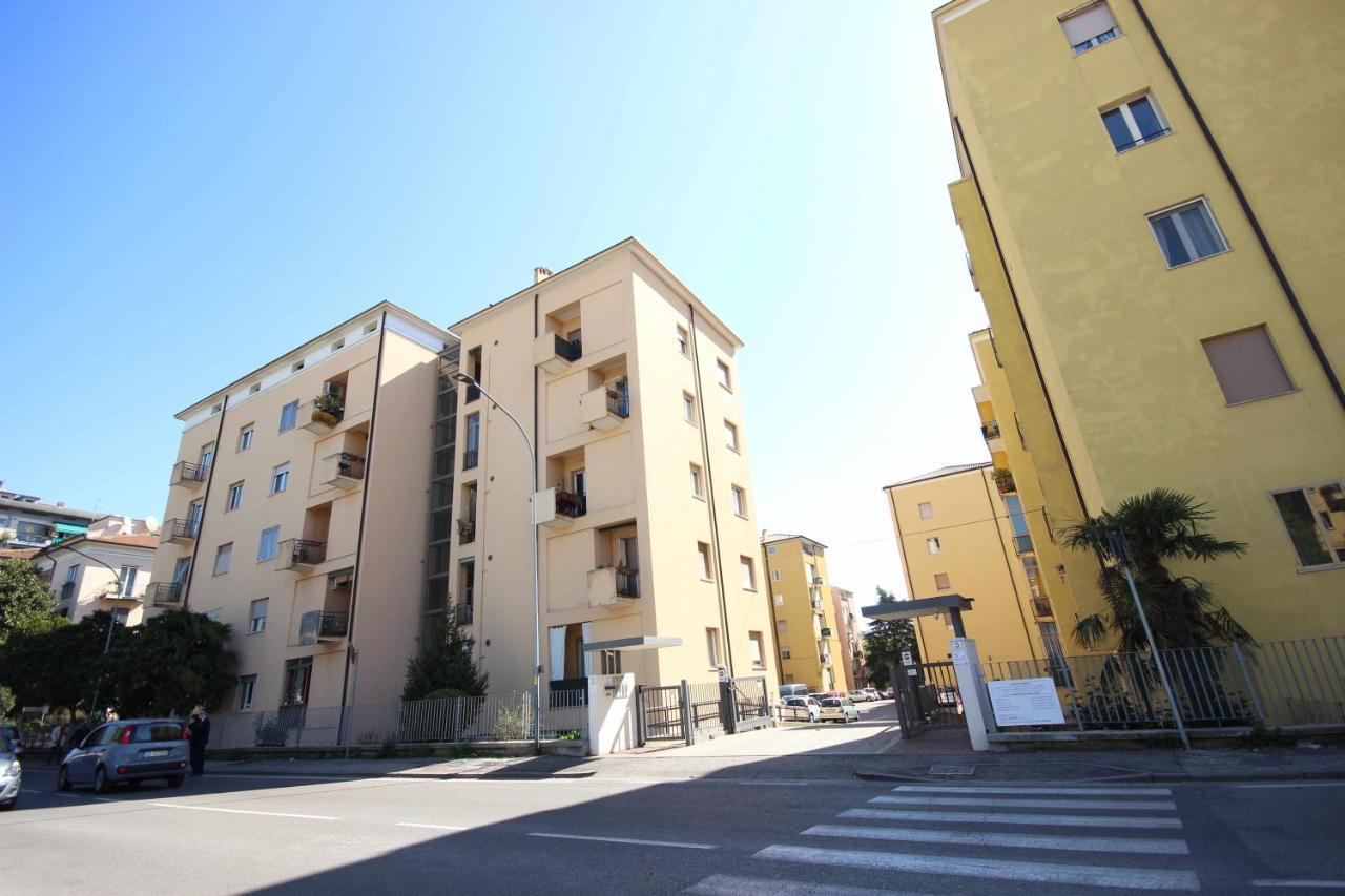Case Vr Holiday Attico Di Lino Verona Exterior photo